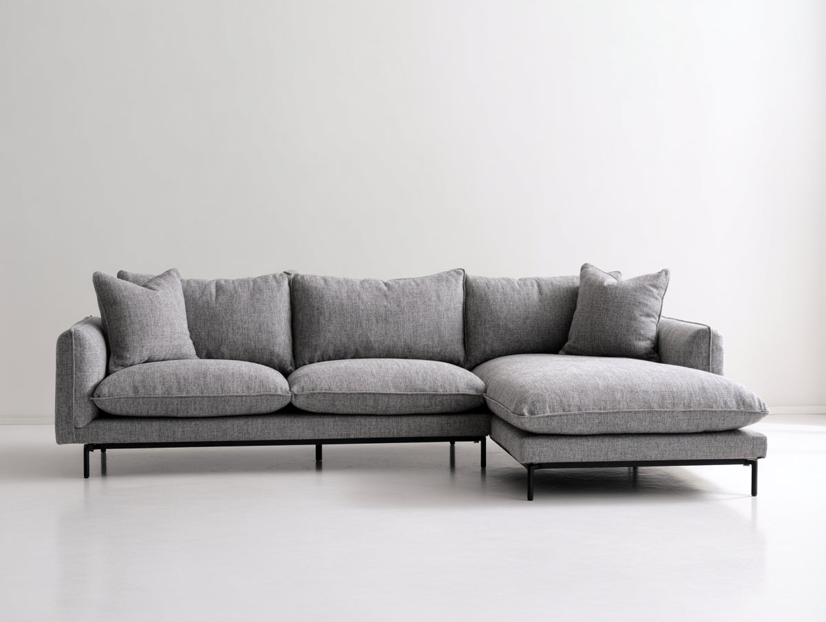 Sofá de esquina tapizado en tela 260x260x86 cm - gris medio y negro - diseño moderno con chaise longue y patas metálicas